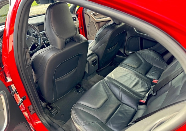 Volvo S60 cena 76100 przebieg: 120000, rok produkcji 2016 z Nowogrodziec małe 79